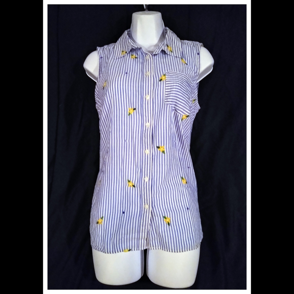 TALBOT'S sleeveless button down blouse